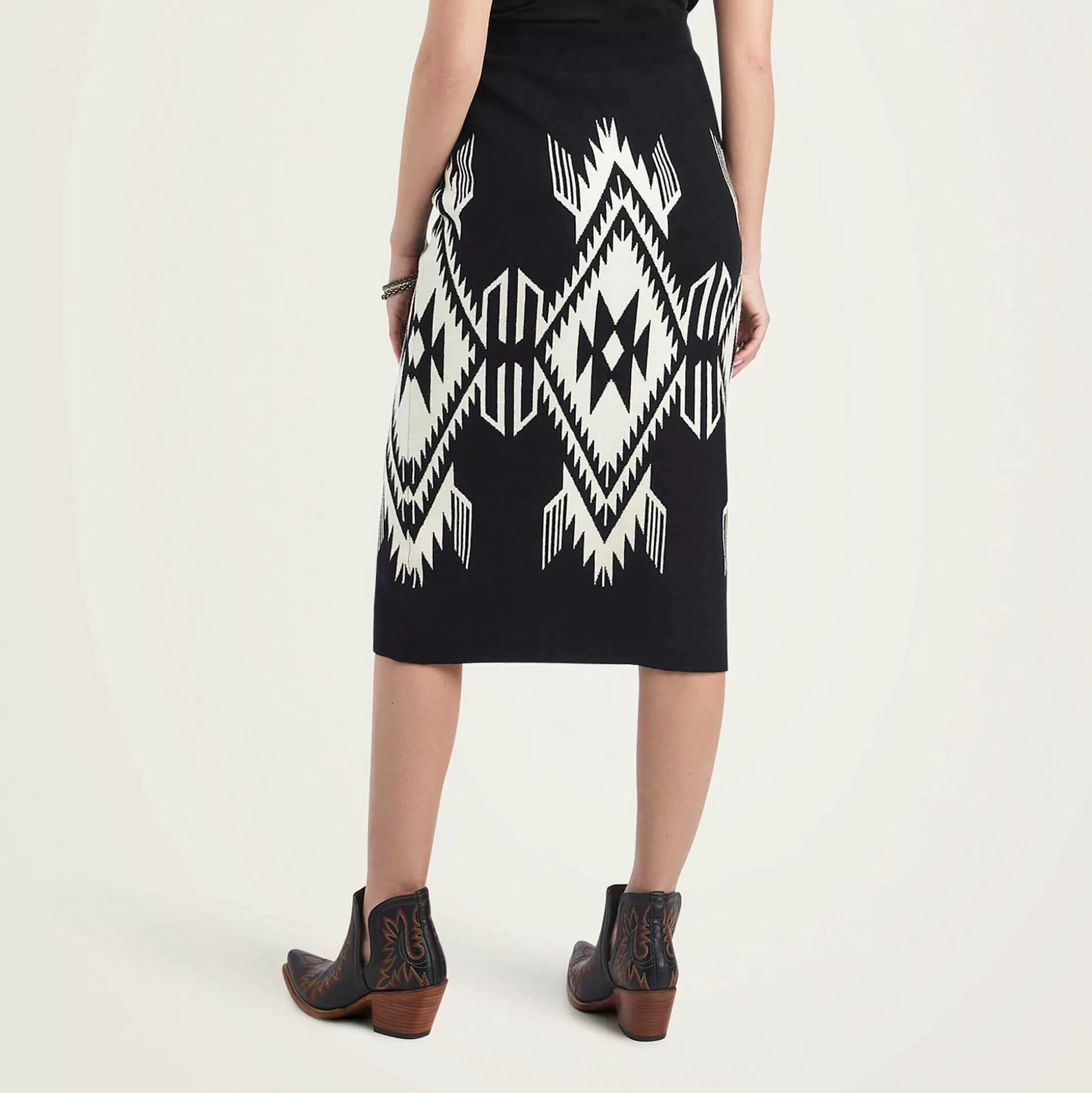 ariat Dresses & Skirts*Chimayo Sweater Skirt