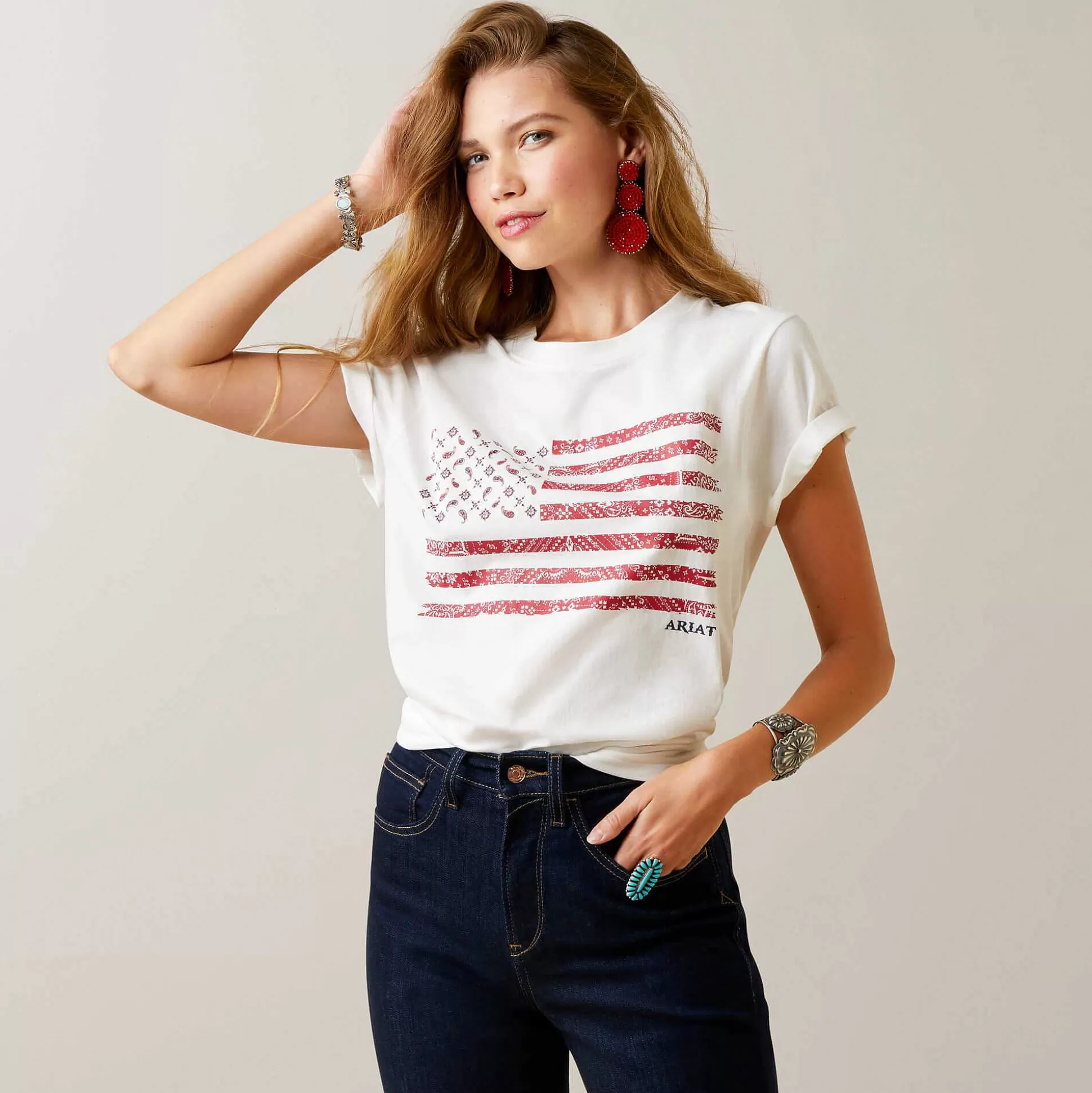 ariat T-Shirts & Tops*Small Town Graphic