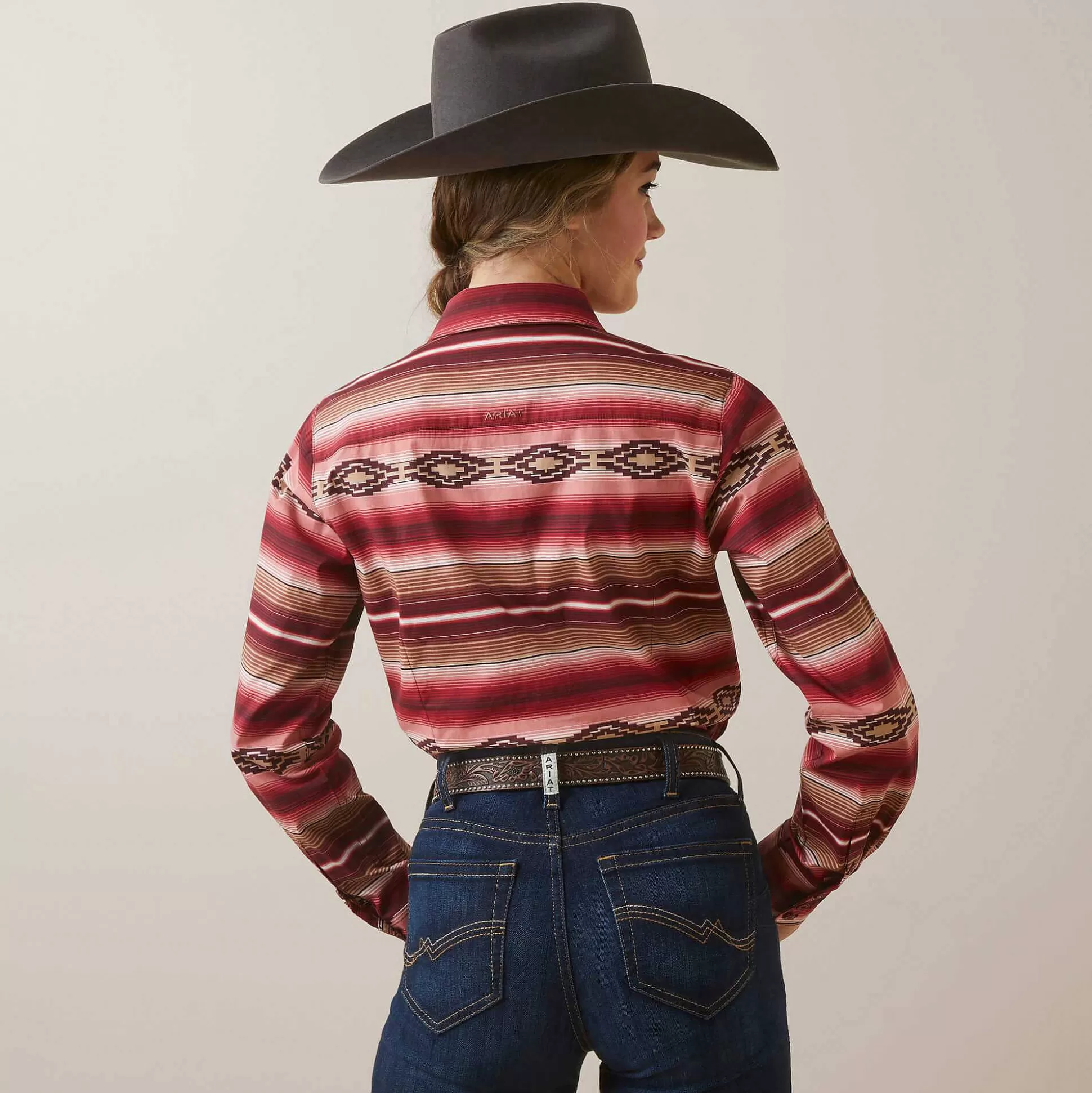 ariat T-Shirts & Tops*Wrinkle Resist Team Kirby Stretch Shirt