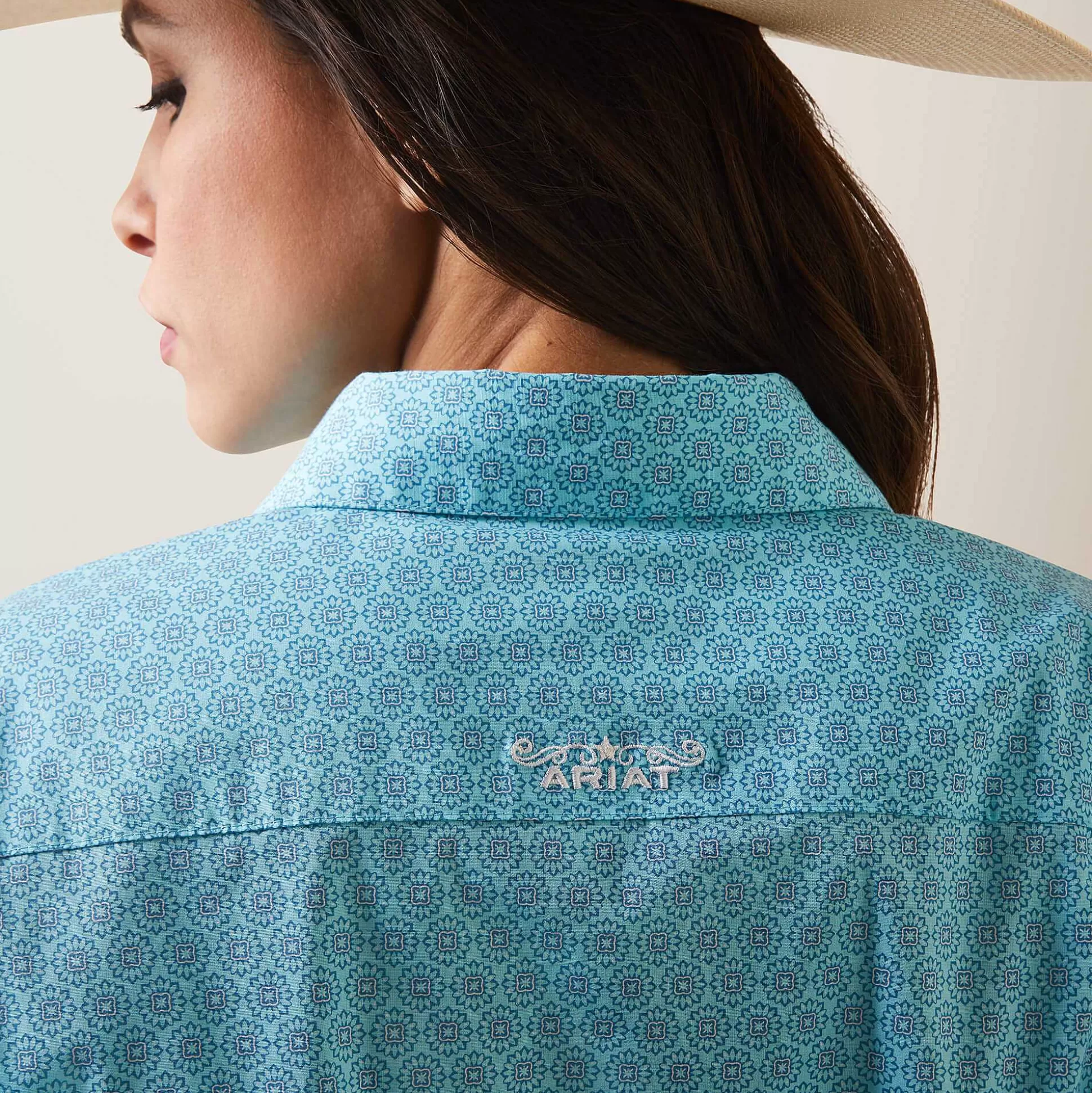 ariat T-Shirts & Tops*Wrinkle Resist Team Kirby Stretch Shirt